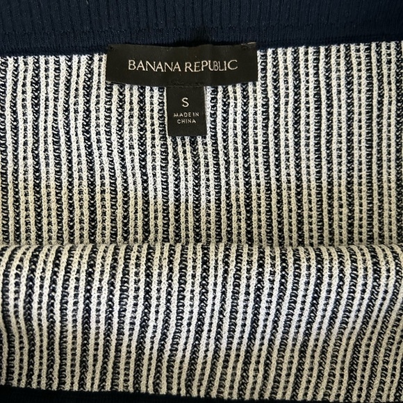 Banana Republic SWEATER PENCIL SKIRT Navy Stripes Size Small - Picture 5 of 7